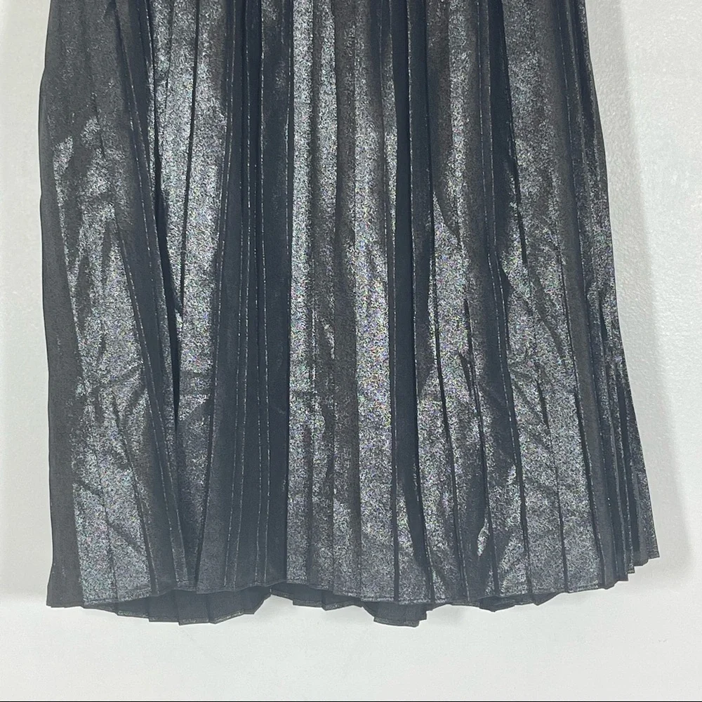 NWT Express Trapeze Cami Tank Top Glittering Metallic Pleated Gray Sz M